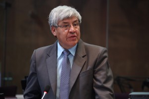 Carlos Velasco participó en el debate del Código Integral Penal